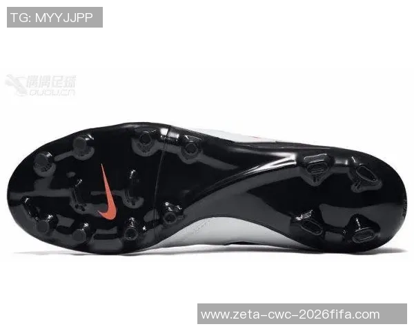 足球鞋AG与FG的区别解析适合不同场地的选择与使用技巧